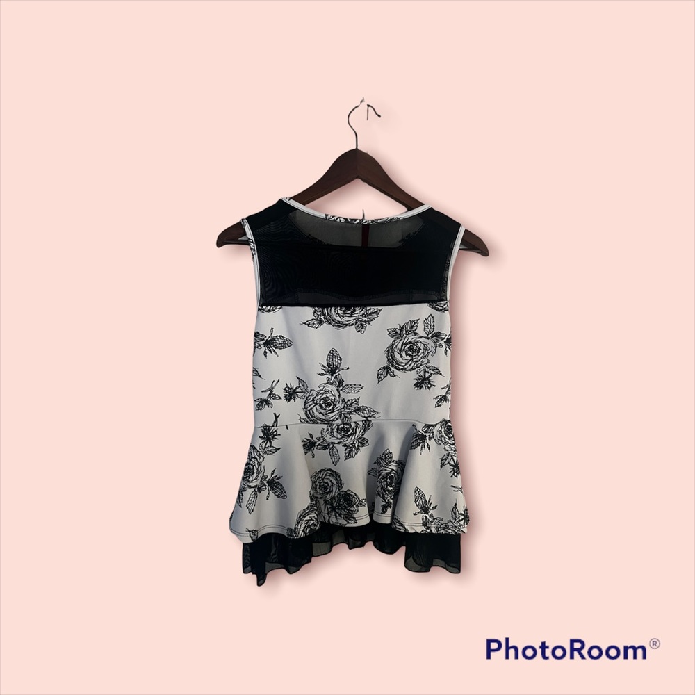 Black and White Perplum top with roses